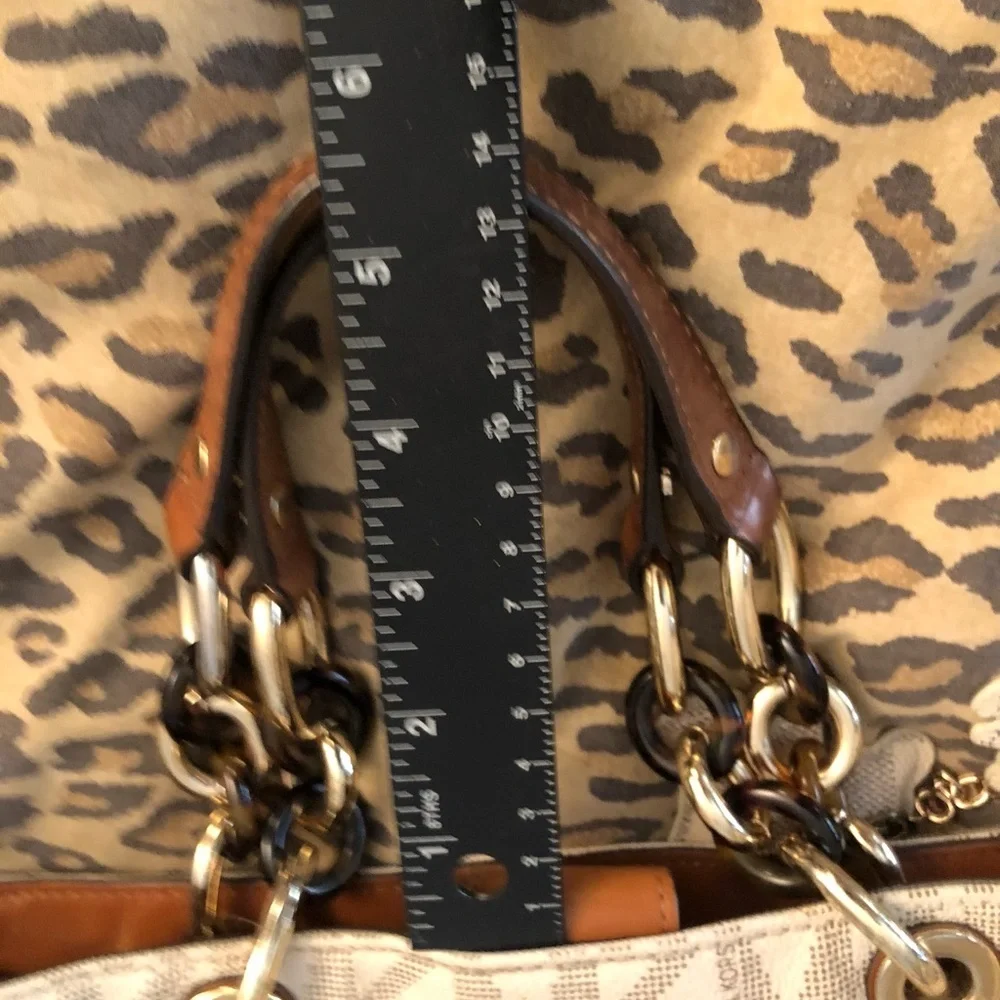 Micheal Kors  large Ivory classic monogram bag gold & tortoise handles - Picture 12 of 16